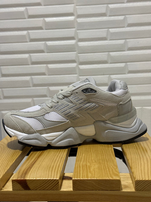 New Balance Krem Detaylı İthal