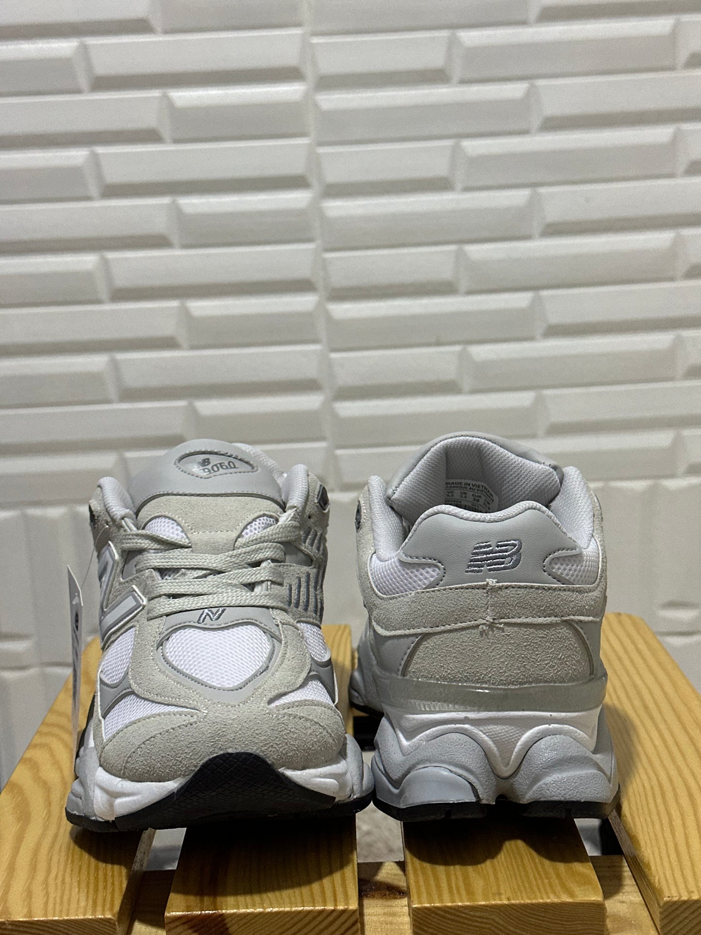 New Balance Krem Detaylı İthal