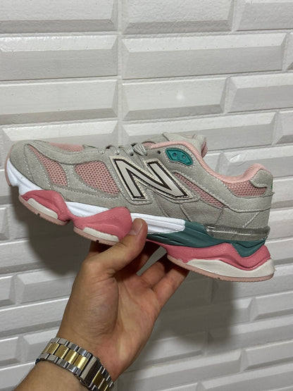 New Balance Pembe Detaylı İthal