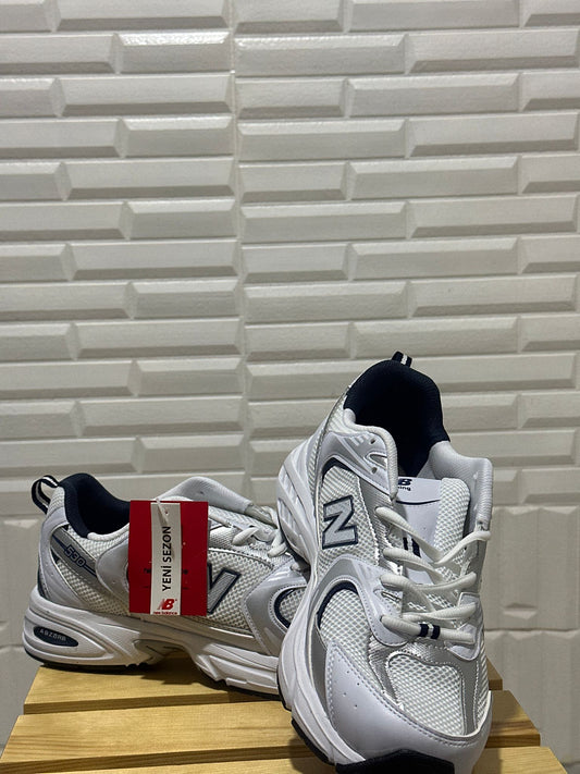 New Balance 530 Beyaz Laci