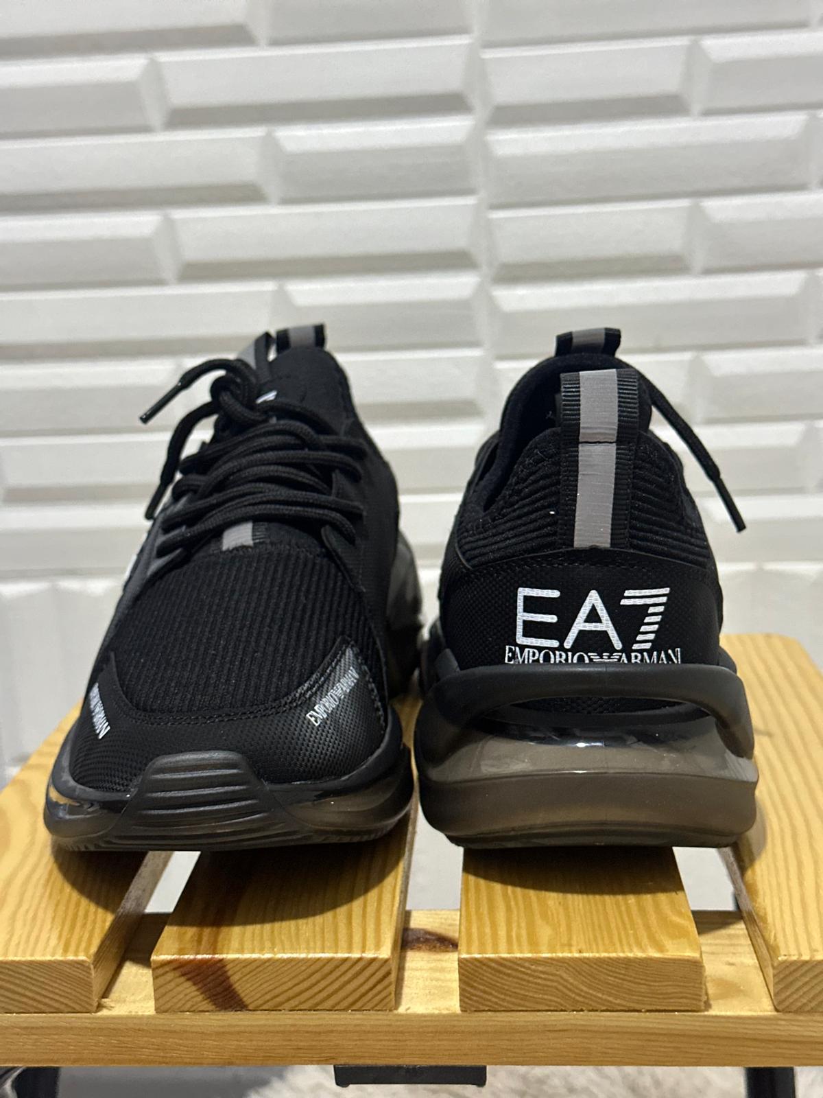 EMPORIO ARMANI  EA7